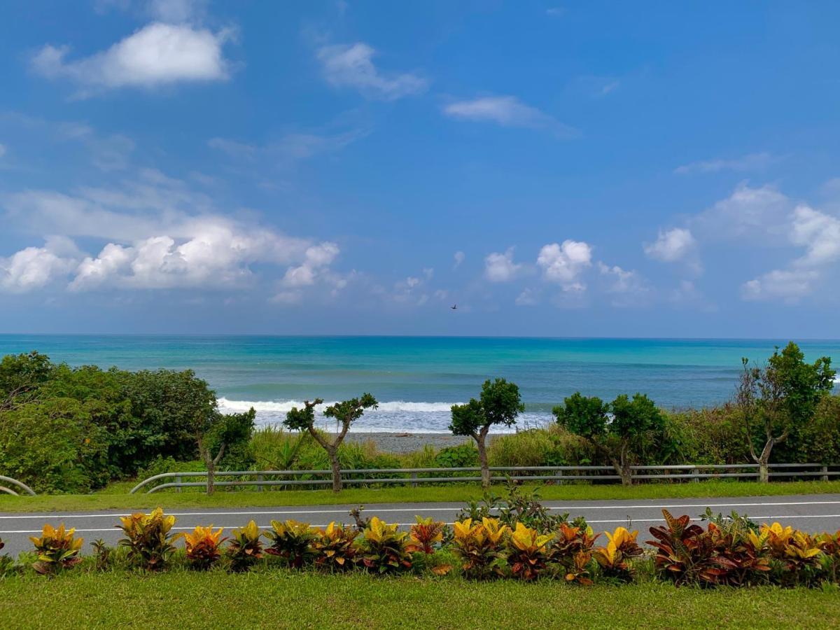 Taitung Blue Sea Villa Chenggong Bagian luar foto
