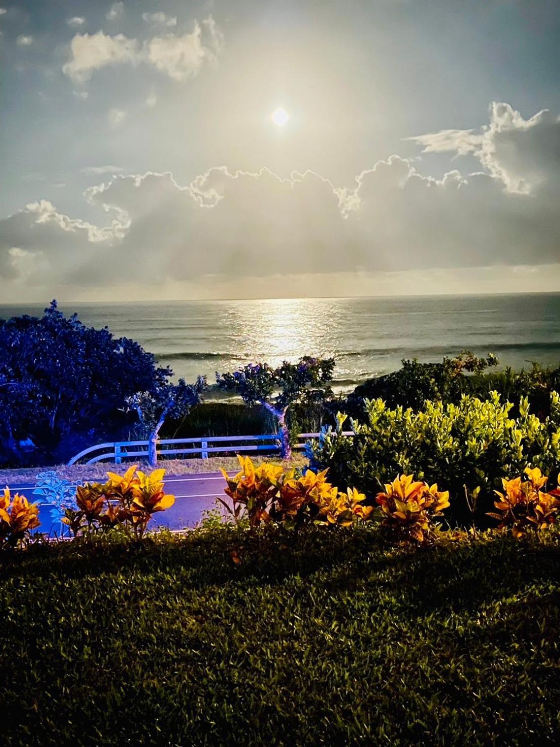 Taitung Blue Sea Villa Chenggong Bagian luar foto