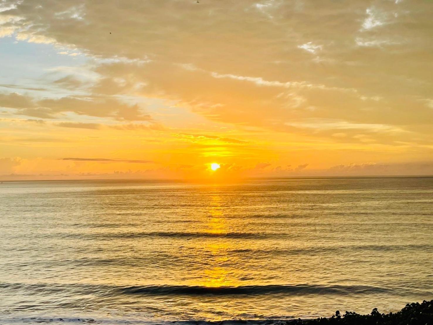 Taitung Blue Sea Villa Chenggong Bagian luar foto